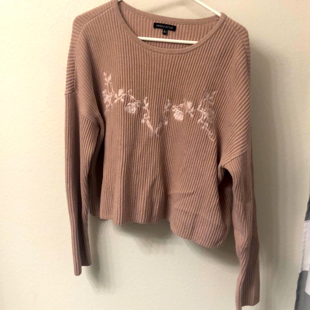 Kendall and Kylie Cream/Beige Color Floral Sweater Size Large